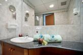 Bathroom in Hotel Palace - 4-star hotel in the centre of Heviz - hotel in Heviz