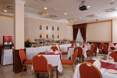 Four-star hotel in Eger -Wellness Hotel Kodmon - restaurant