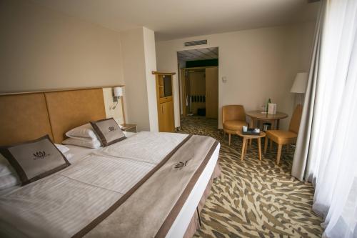 5-star thermal hotel in Heviz - romantic double room - Lotus Therme Hotel