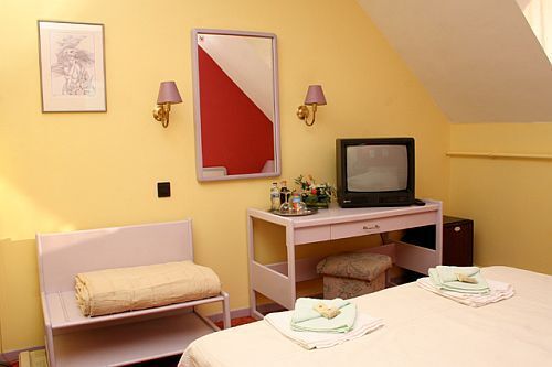 Liget hotel in Erd - Budapest city 15 km - Thermal hotel Liget ERD - Hotel room