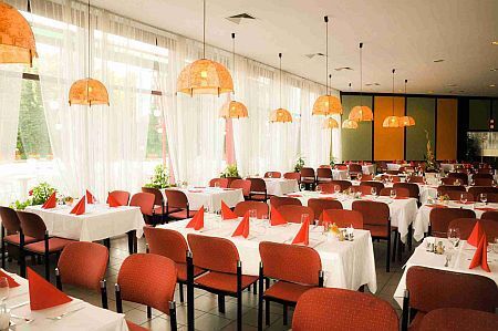 Wellness Hotel Lover - restaurant in Sopron in Hotel lover